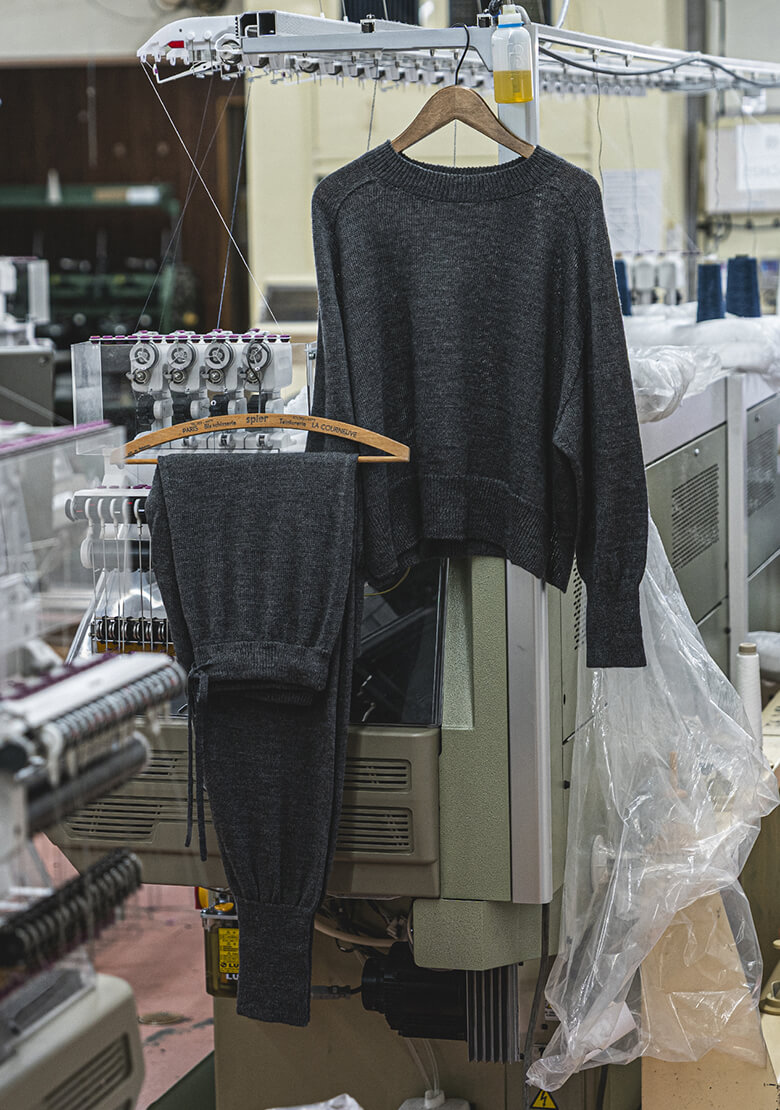 ネストローブのニット商品