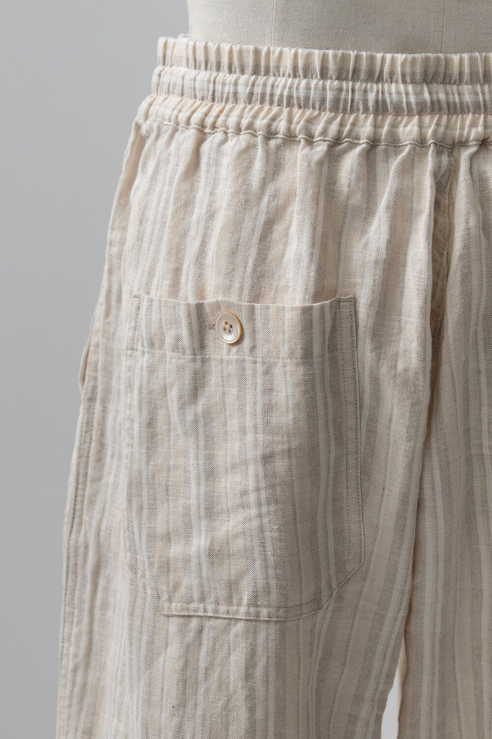 リネントラウザーズ