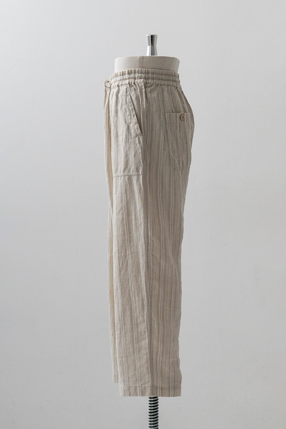 リネントラウザーズ