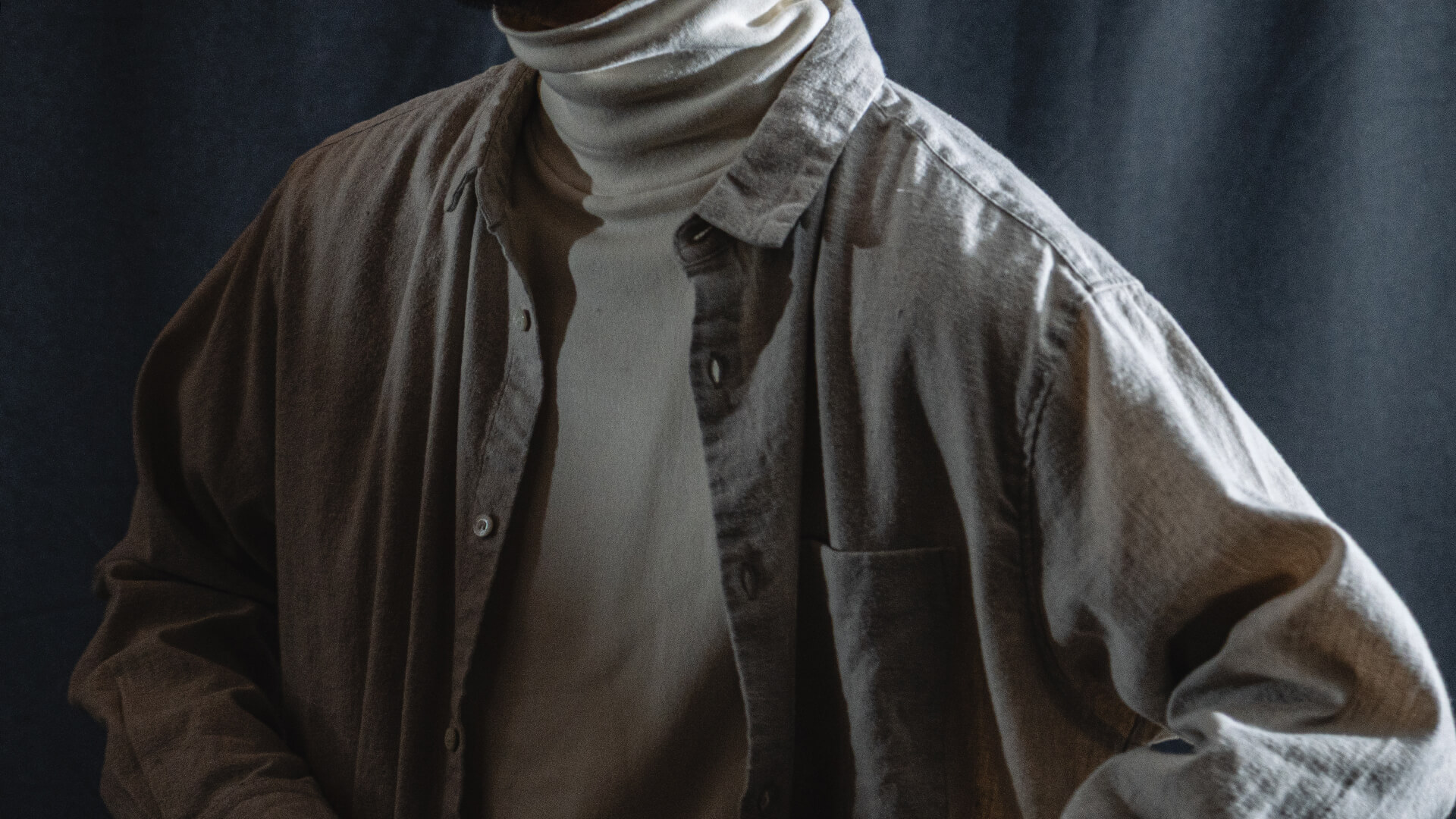 起毛リネンシャツの着用画像