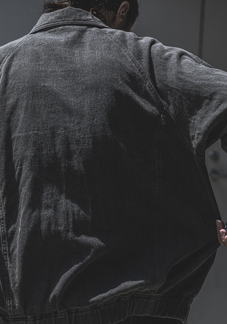 Cotton Linen Pigment-Coate Blousonの着用画像