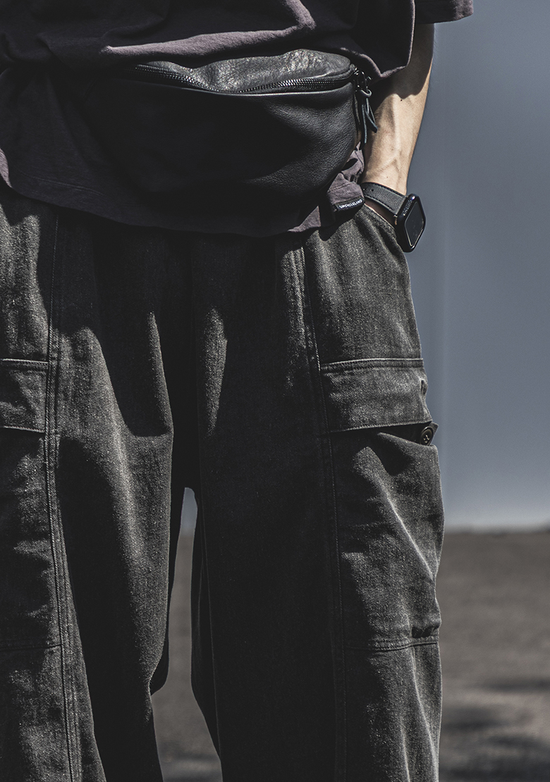 Wool Linen Mélange Stripe Easy Wide Pantsの着用画像