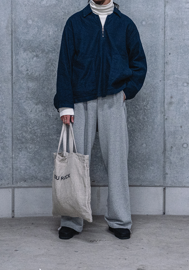 裏毛スウェットパンツの着用画像