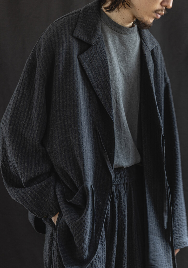 Wool Linen Mélange Stripe Easy Wide Pantsの着用画像