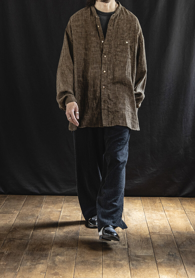 Wool Linen Mélange Stripe Easy Wide Pantsの着用画像