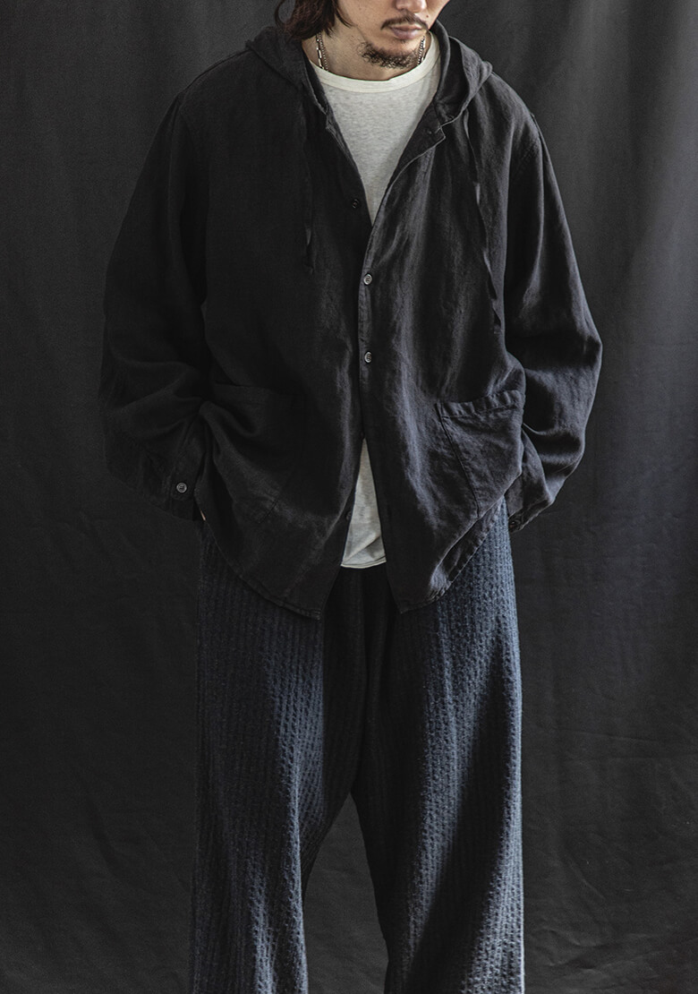 Wool Linen Mélange Stripe Easy Wide Pantsの着用画像