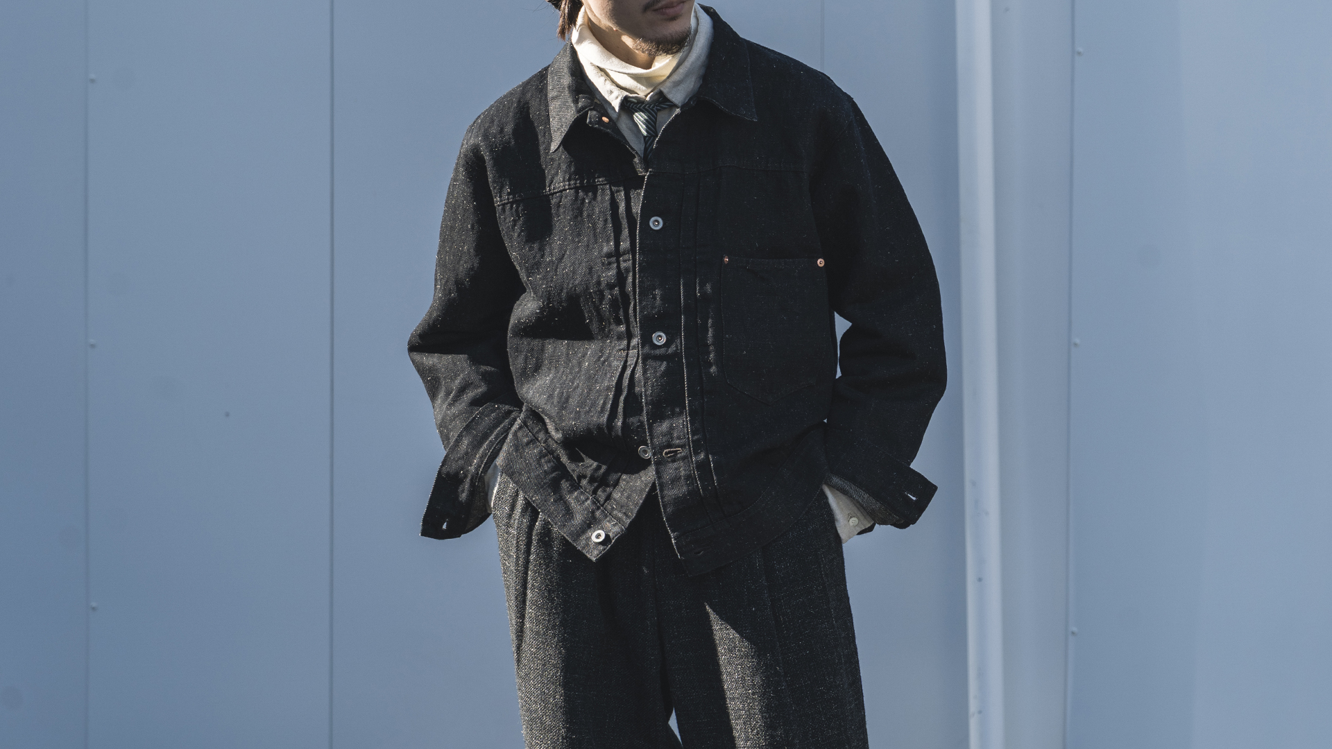 コットンヘンプデニムジャケットの着用画像