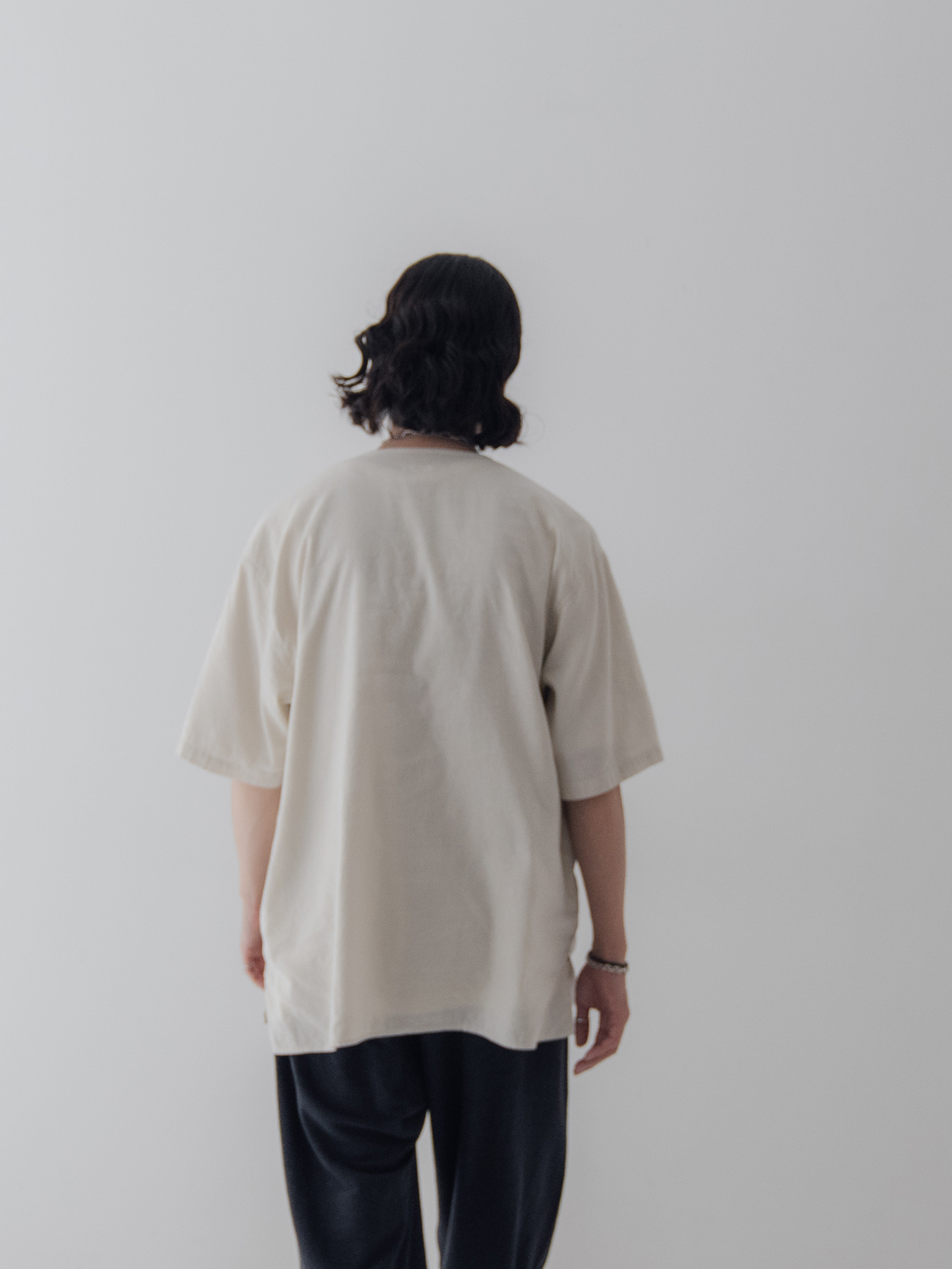 エシカルダイシャツ長袖の着用画像